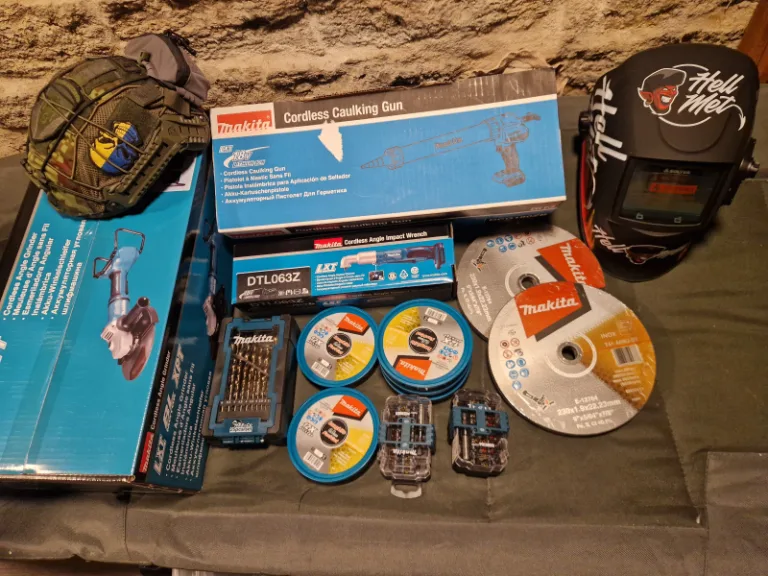 DELIVERED: Makita tools for repairing cars