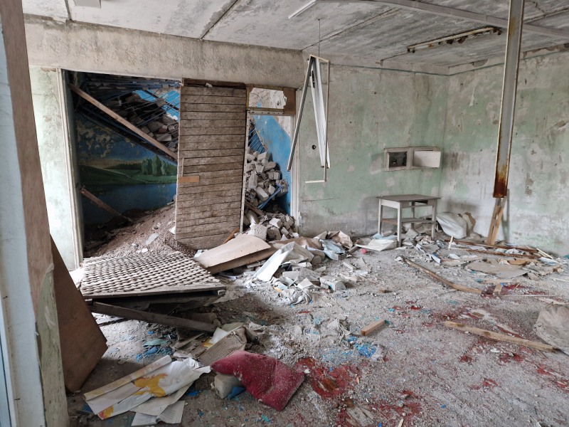 Ukraine kindergarten bombed down by russians