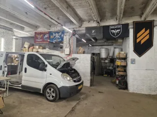 Garage for military vehicles needs help