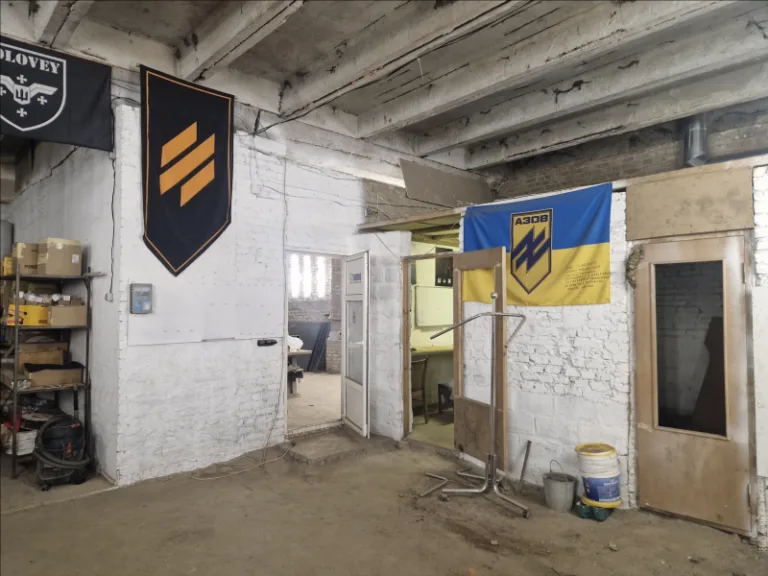 Garage for military vehicles needs help