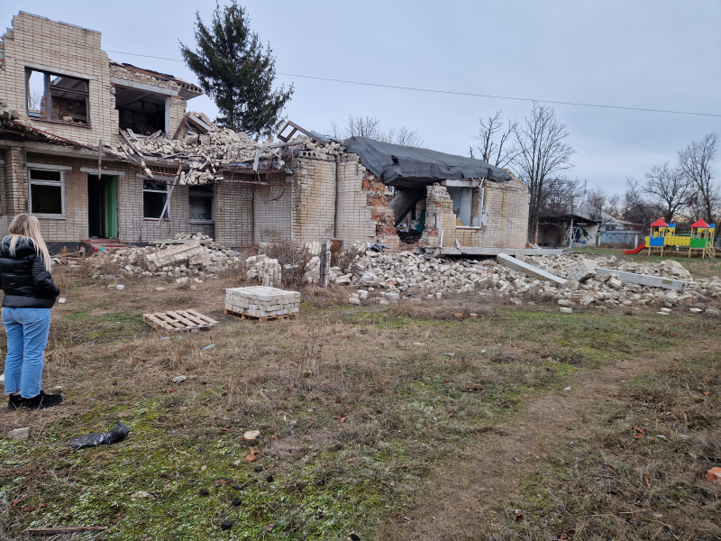 Ukraine kindergarten bombed down by russians