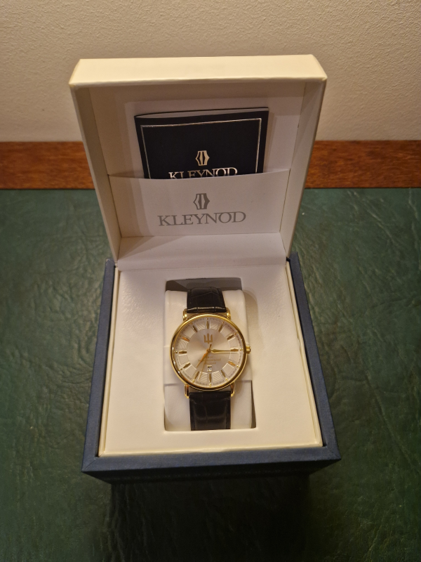 Kleynod Watch with Ukraine military unit engraving