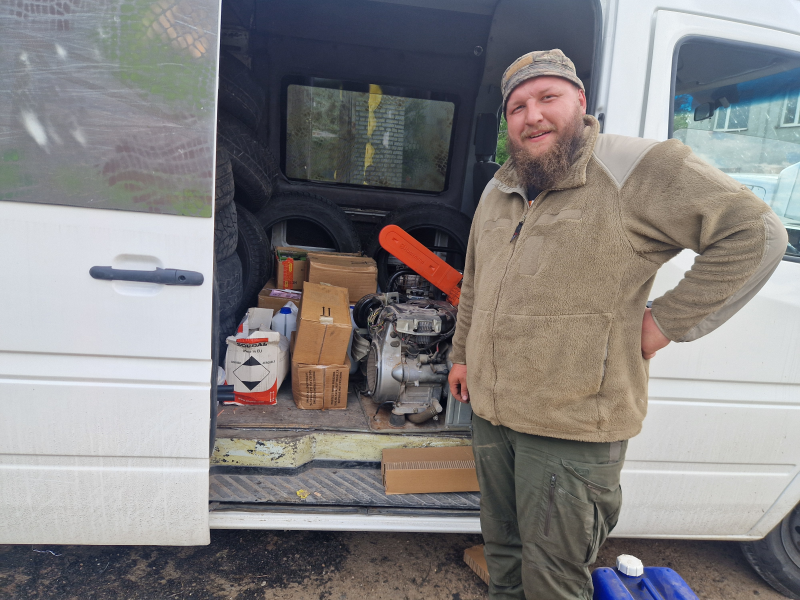 DELIVERED: aid package given over to 3rd Assault Brigade